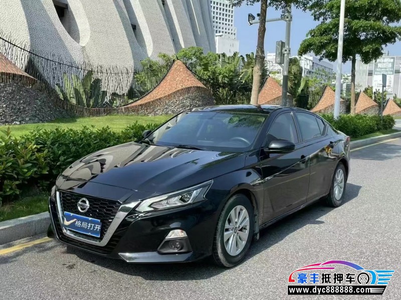 20年日产天籁轿车抵押车出售