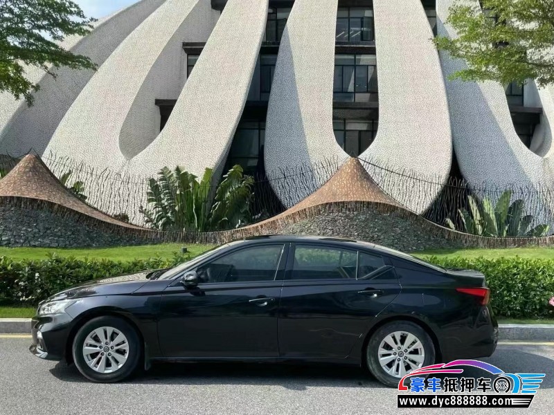 20年日产天籁轿车抵押车出售