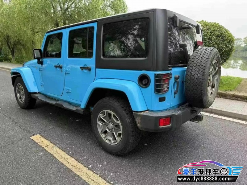 18年Jeep牧马人轿车抵押车出售