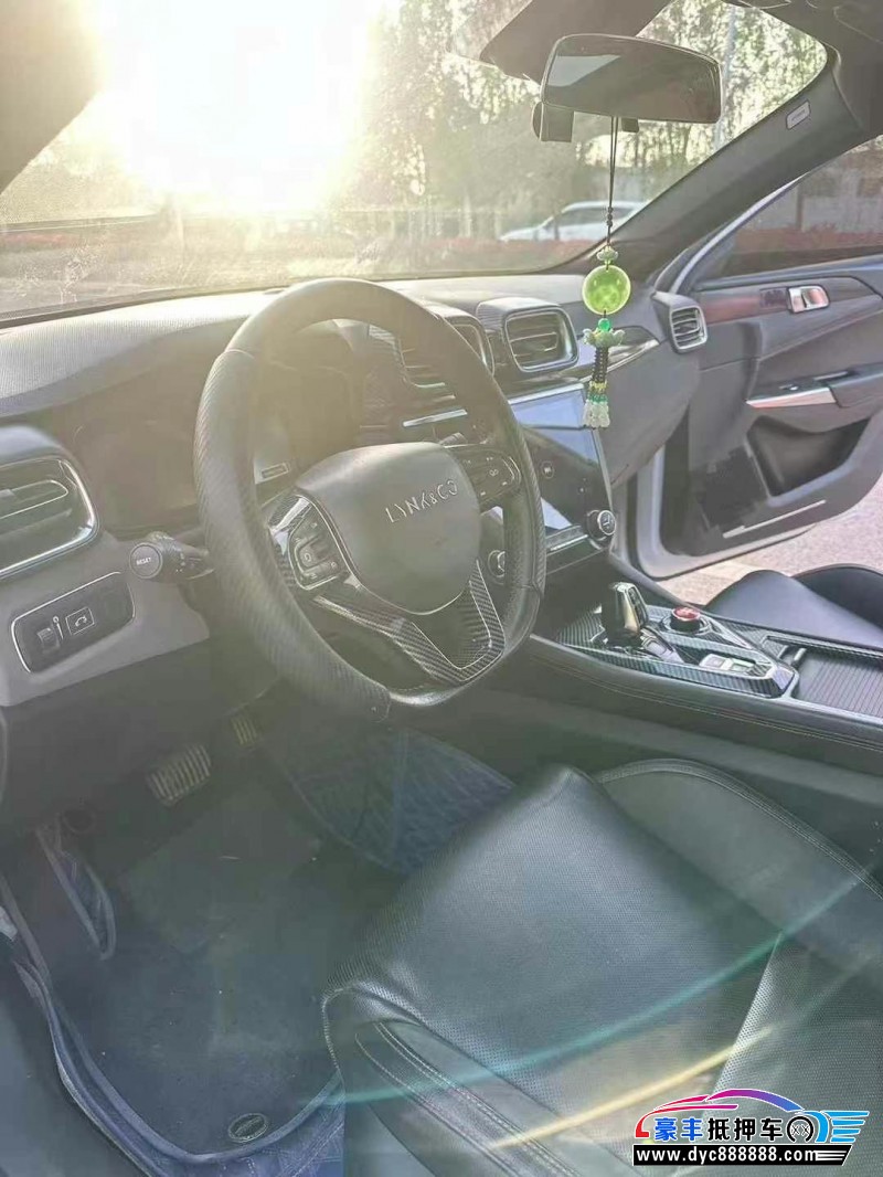 19年领克03轿车抵押车出售