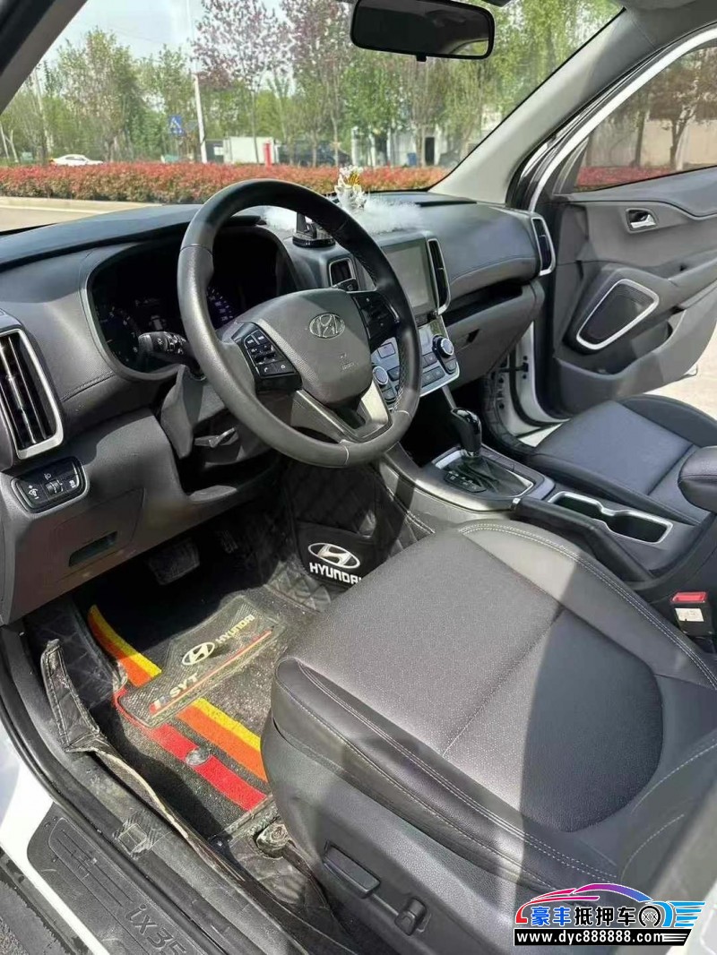 20年现代ix35轿车抵押车出售