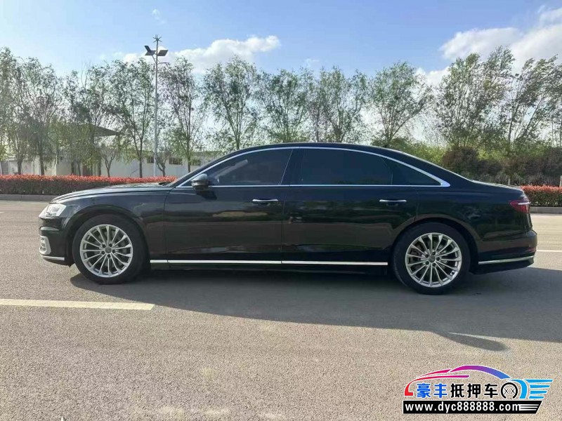 18年奥迪A8L轿车抵押车出售