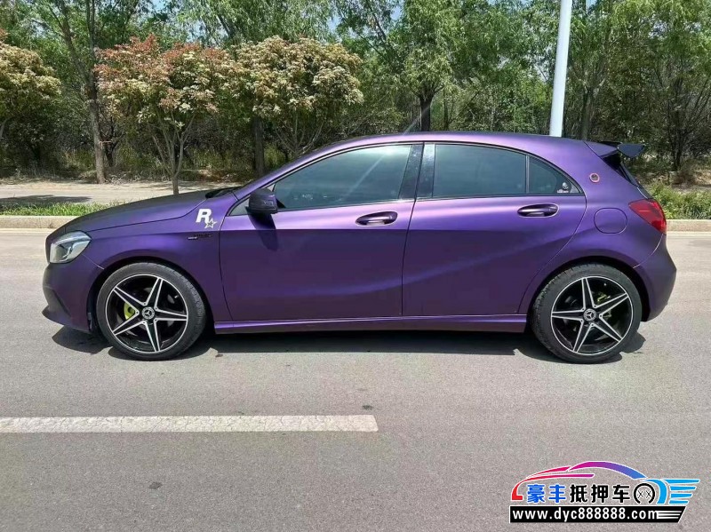 18年奔驰A轿车抵押车出售