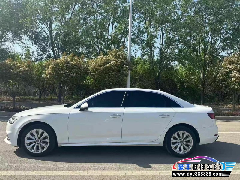 19年奥迪A4L轿车抵押车出售