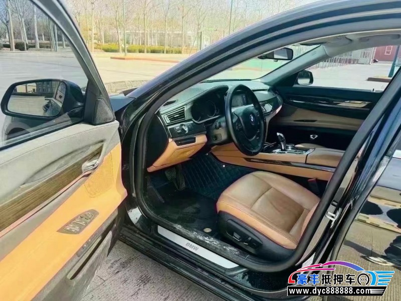 15年宝马7系轿车抵押车出售