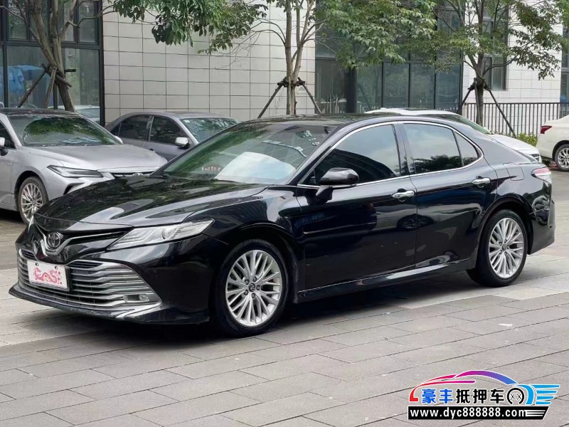 18年丰田凯美瑞轿车抵押车出售