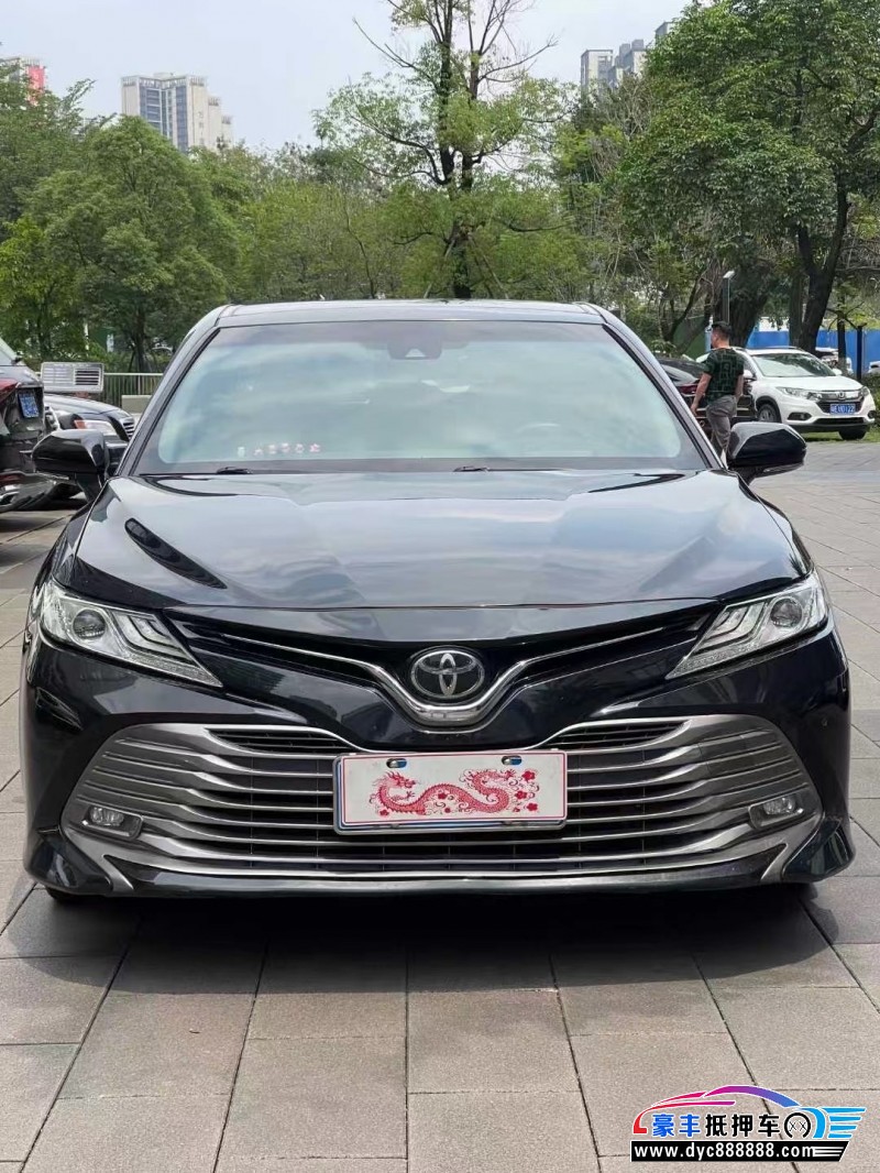 18年丰田凯美瑞轿车抵押车出售