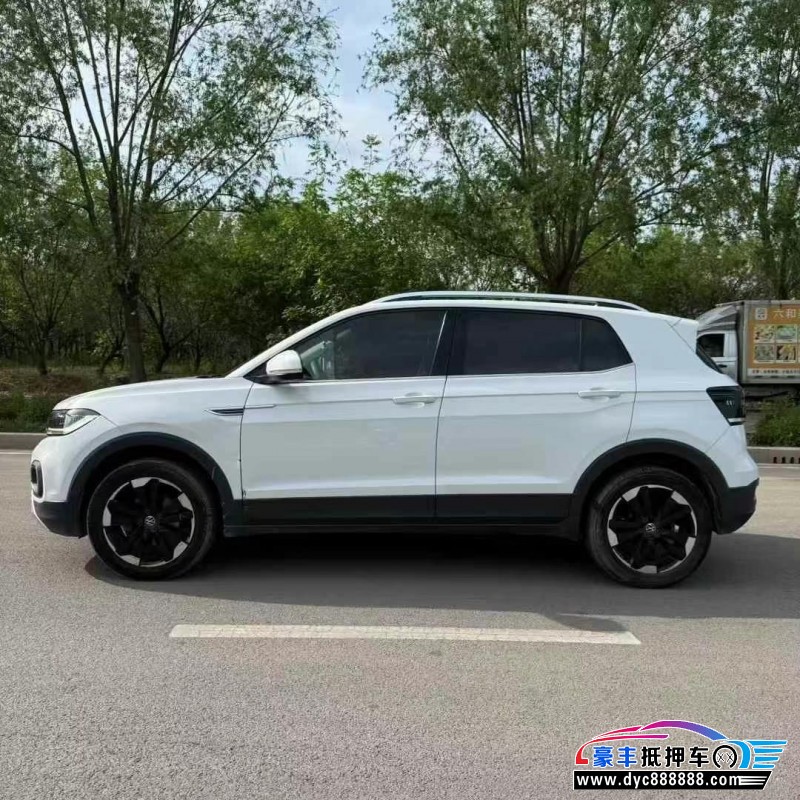 21年大众探影轿车抵押车出售