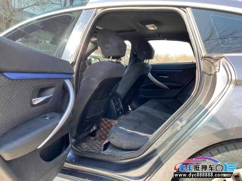 21年宝马4系轿车抵押车出售