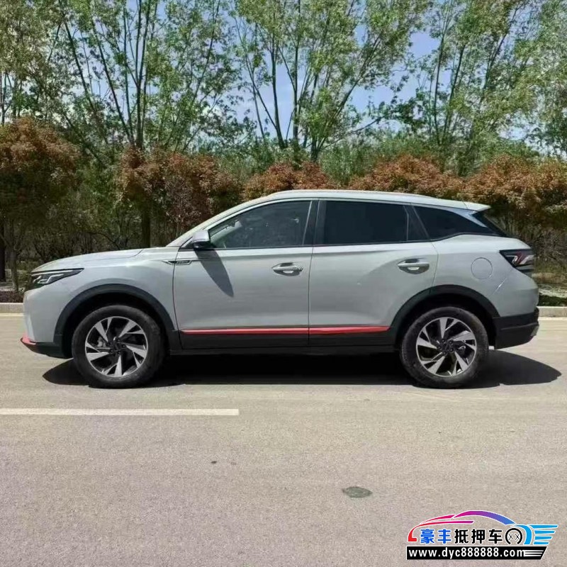 22年东风风神AX7轿车抵押车出售