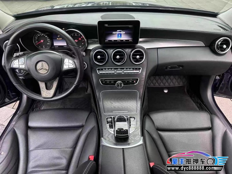 18年奔驰C轿车抵押车出售