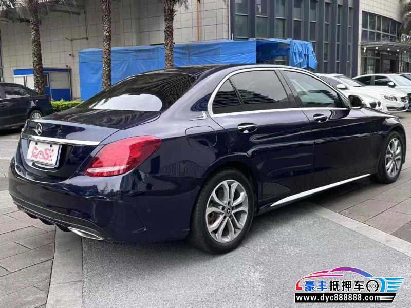 18年奔驰C轿车抵押车出售