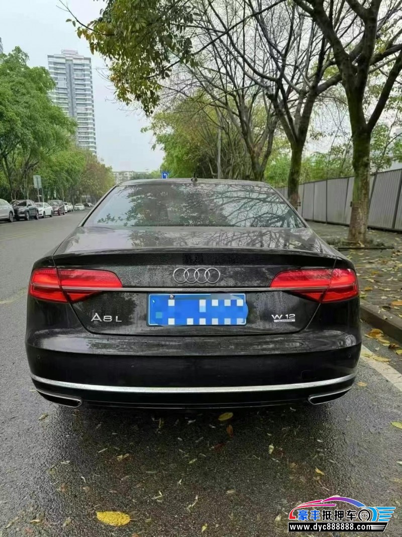 17年奥迪A8L轿车抵押车出售