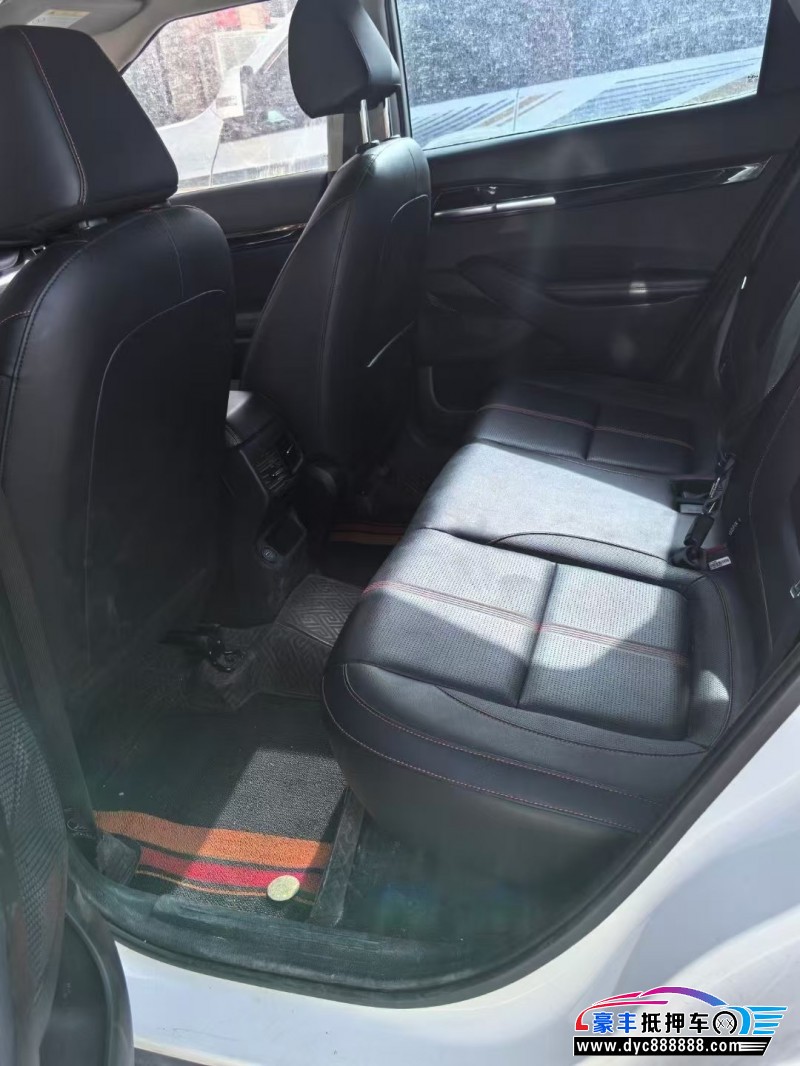 22年起亚KX3SUV抵押车出售