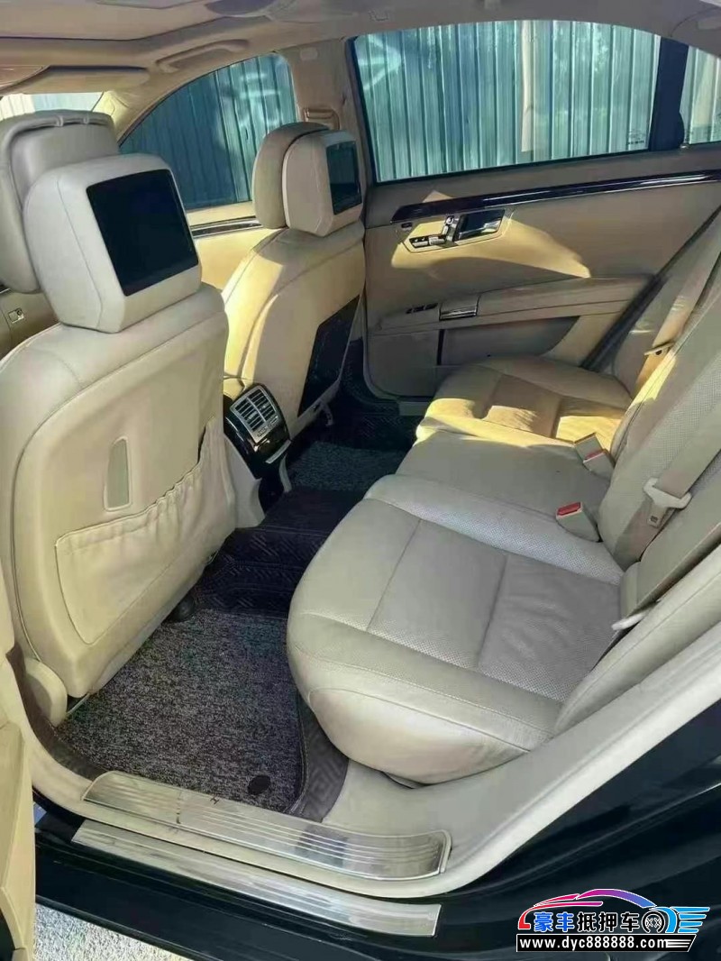 12年奔驰S轿车抵押车出售