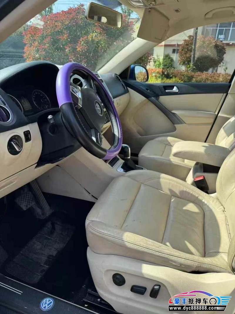 12年大众途观轿车抵押车出售