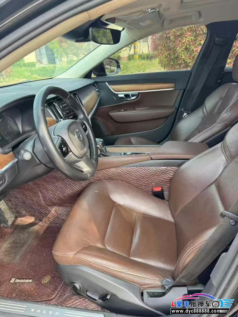 20年沃尔沃S90轿车抵押车出售