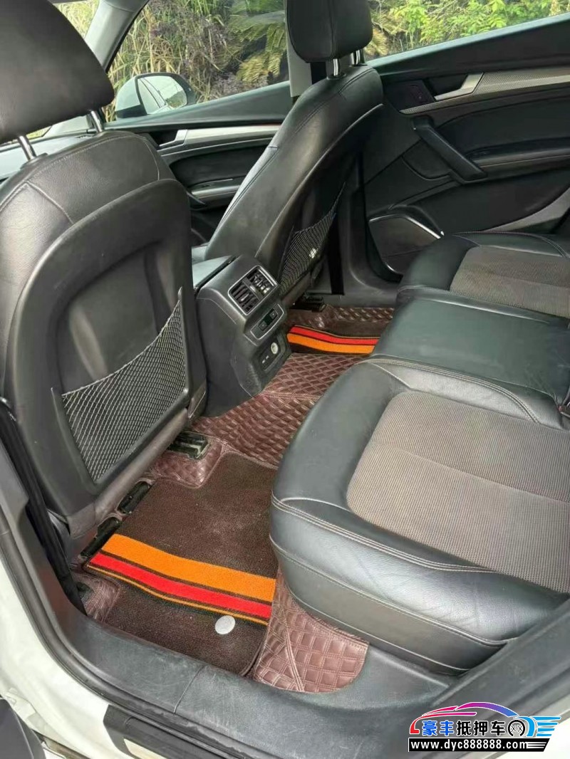 19年奥迪Q5轿车抵押车出售