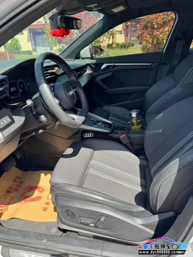 23年奥迪A3轿车抵押车出售