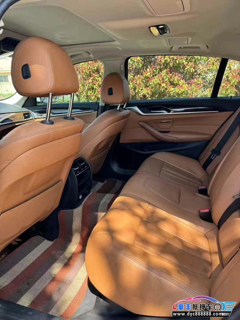 18年宝马5系轿车抵押车出售