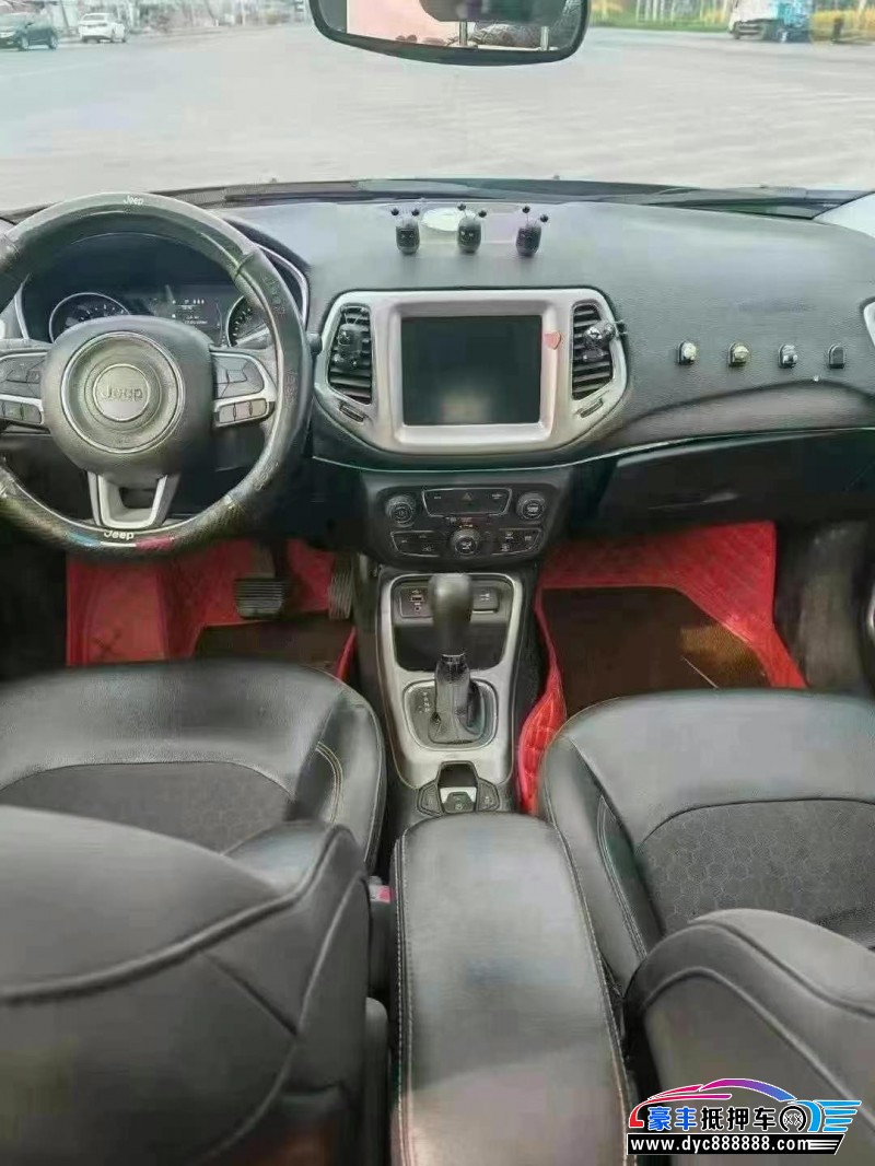20年Jeep指南者轿车抵押车出售