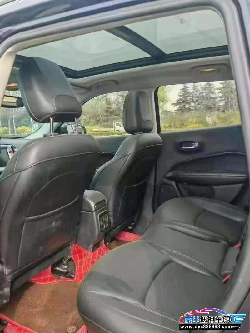 20年Jeep指南者轿车抵押车出售