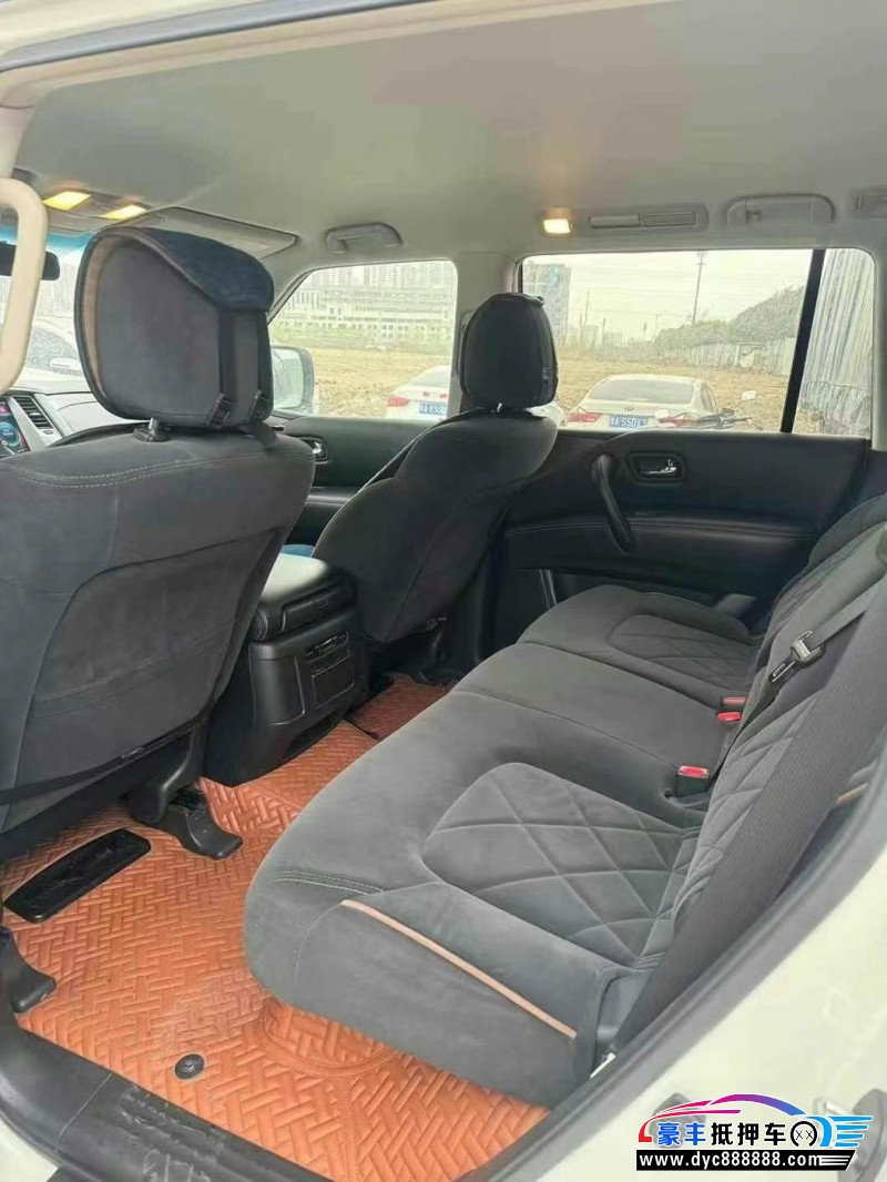 20年日产途乐轿车抵押车出售