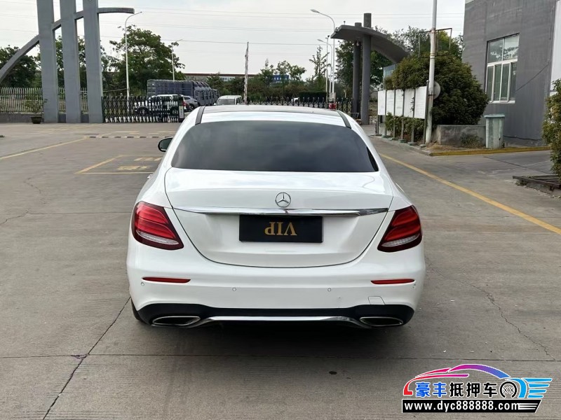 19年奔驰E轿车抵押车出售