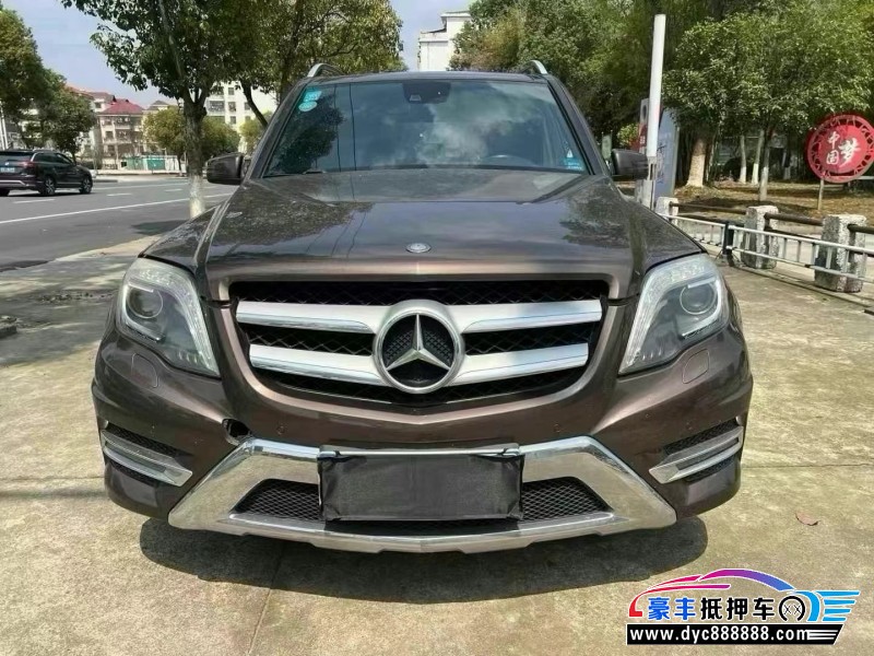 15年奔驰GLK轿车抵押车出售