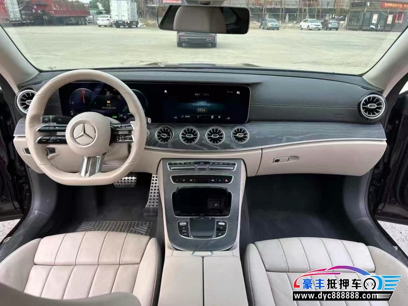 21年奔驰E轿车抵押车出售