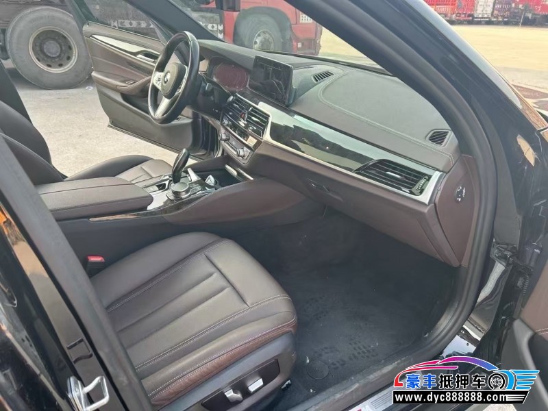 19年宝马5系轿车抵押车出售