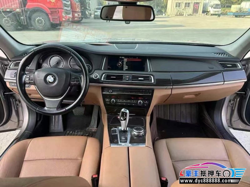 15年宝马7系轿车抵押车出售