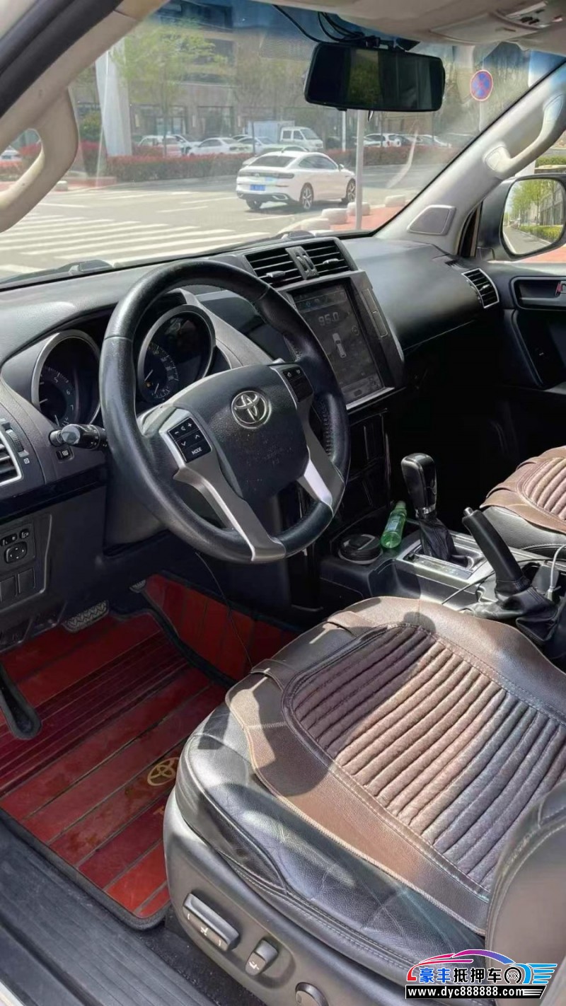 17年丰田普拉多（霸道）轿车抵押车出售