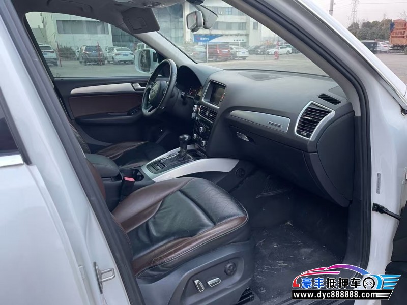 18年奥迪Q5轿车抵押车出售