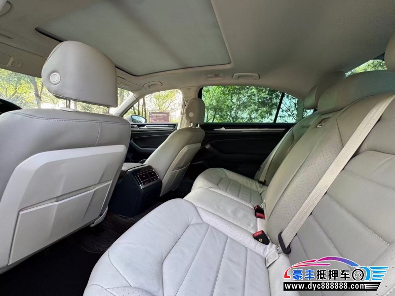 23年大众辉昂轿车抵押车出售