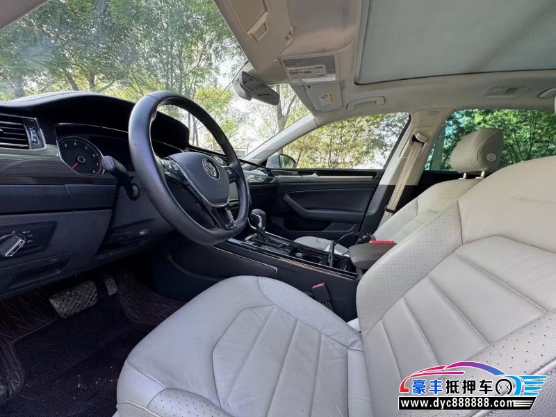 23年大众辉昂轿车抵押车出售