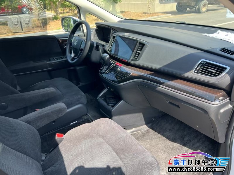 21年本田奥德赛轿车抵押车出售