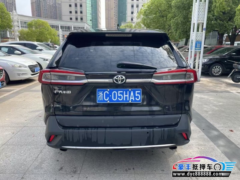 22年丰田威兰达轿车抵押车出售