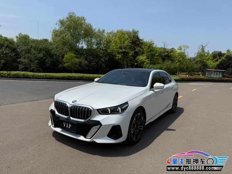 24年宝马5系轿车抵押车出售