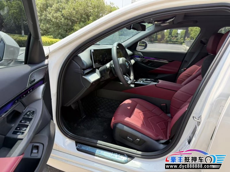 24年宝马5系轿车抵押车出售