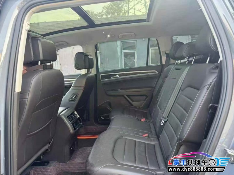 18年大众途昂轿车抵押车出售