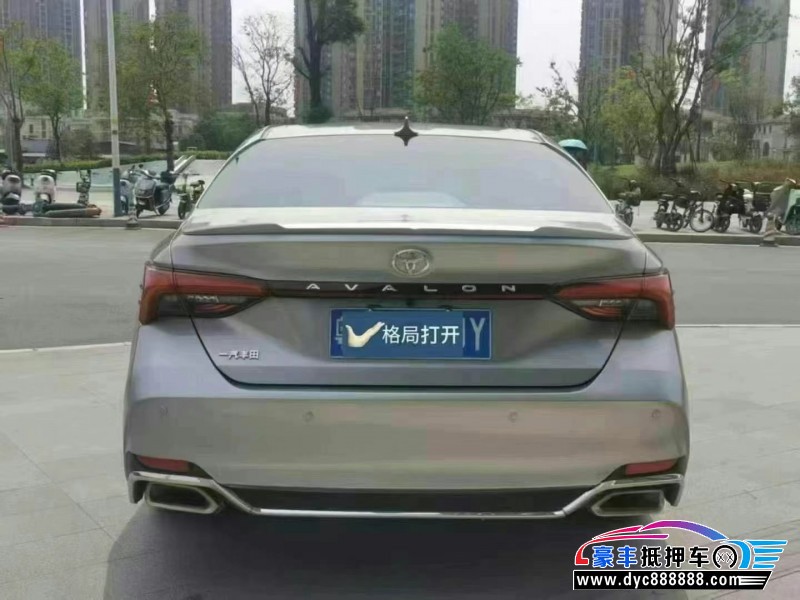 20年丰田亚洲龙轿车抵押车出售