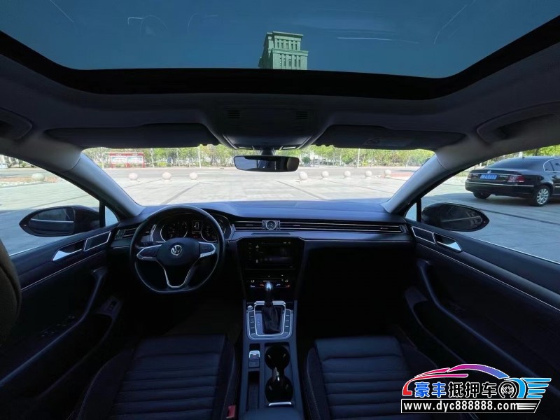 20年大众迈腾轿车抵押车出售