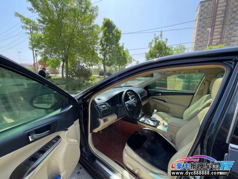 15年丰田凯美瑞轿车抵押车出售