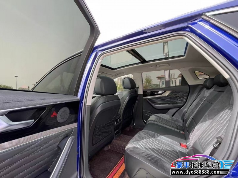 22年红旗HS5轿车抵押车出售