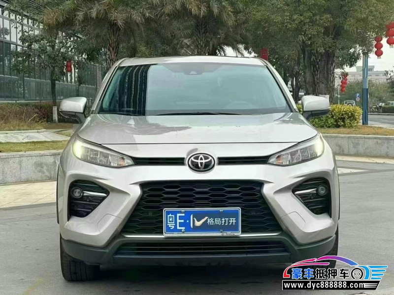 22年丰田威兰达轿车抵押车出售