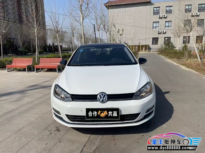 17年大众高尔夫轿车抵押车出售