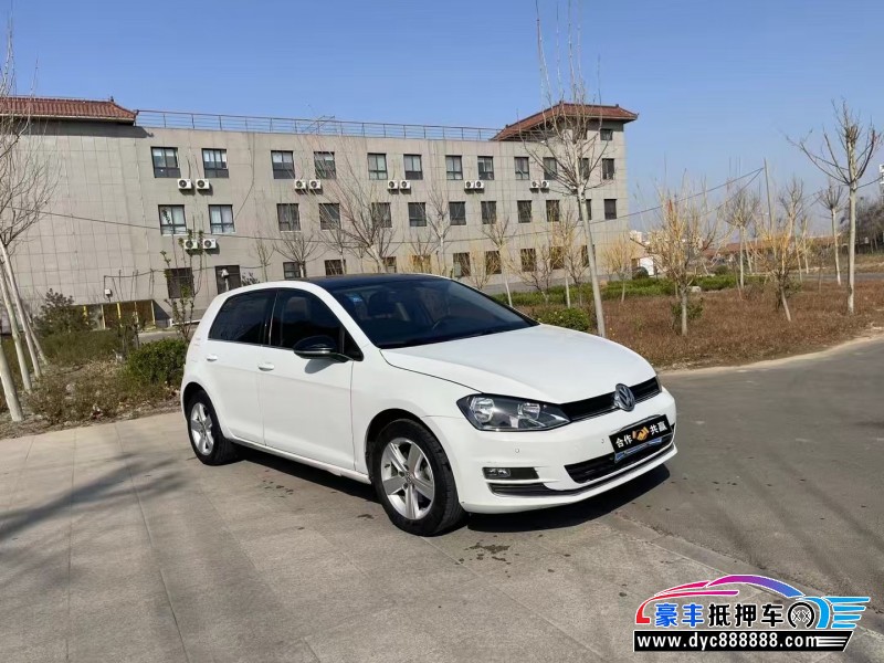 17年大众高尔夫轿车抵押车出售