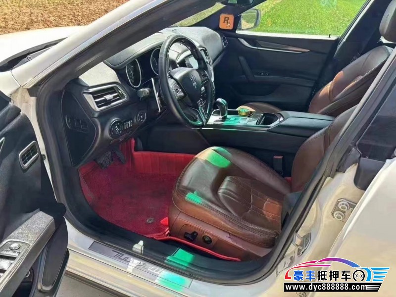 15年玛莎拉蒂Ghibli轿车抵押车出售