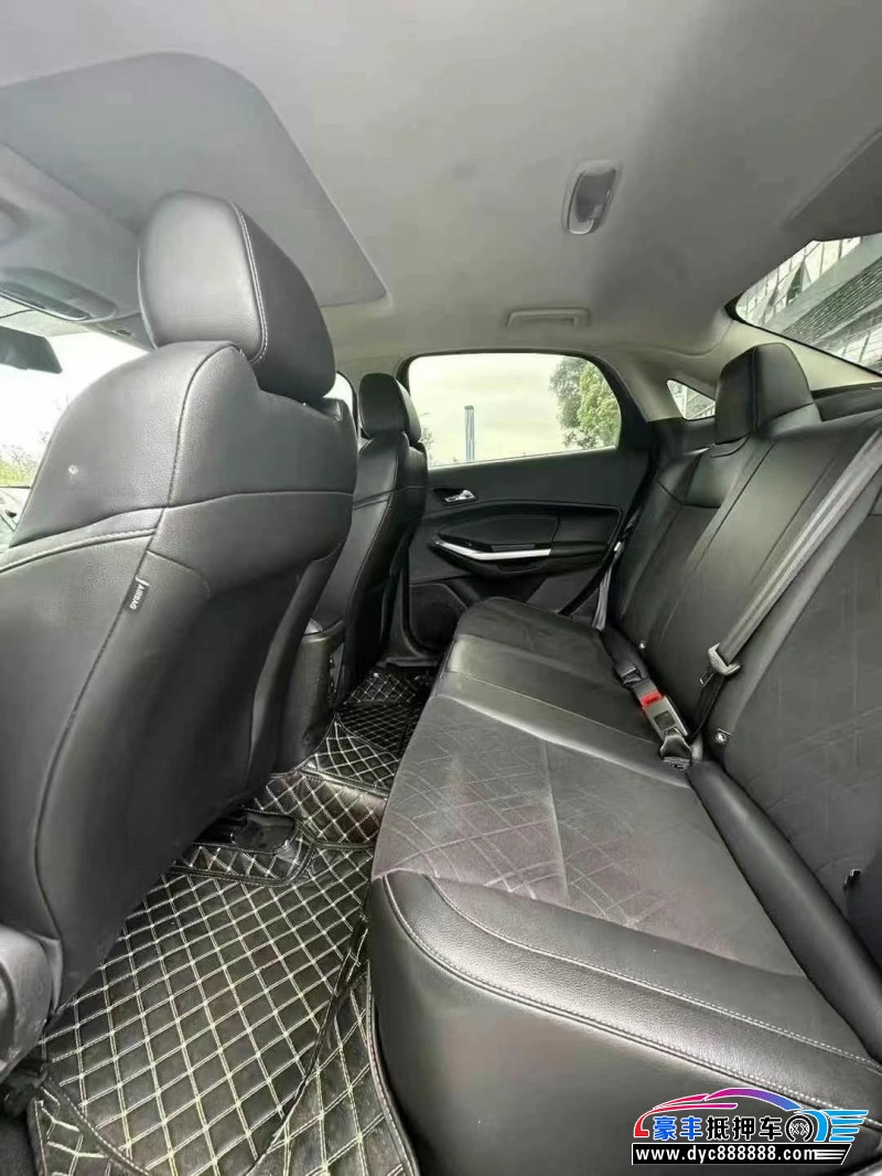 20年福特福睿斯轿车抵押车出售